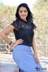 Nithya Shetty Interview About Padesave